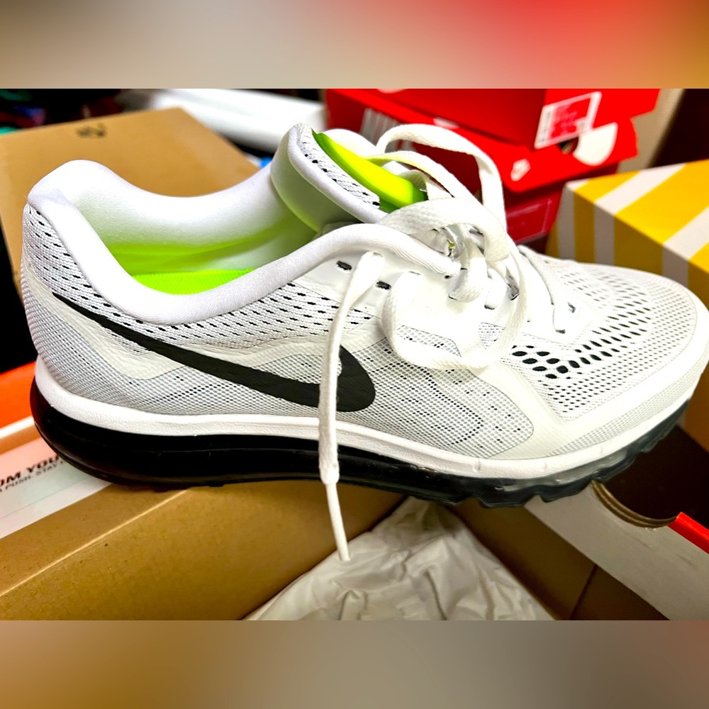 Nike airmax 2014 white black volt 10.5